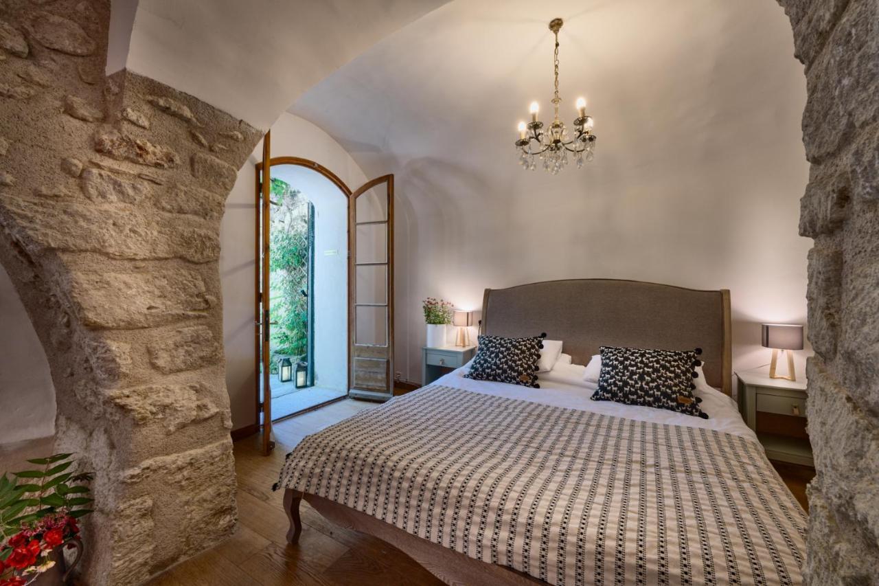 Maison Lou Roucas Cabrieres-d'Aigues Экстерьер фото