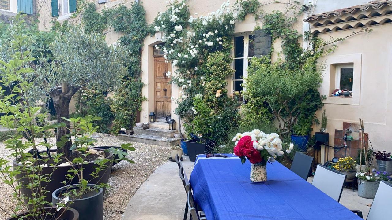 Maison Lou Roucas Cabrieres-d'Aigues Экстерьер фото